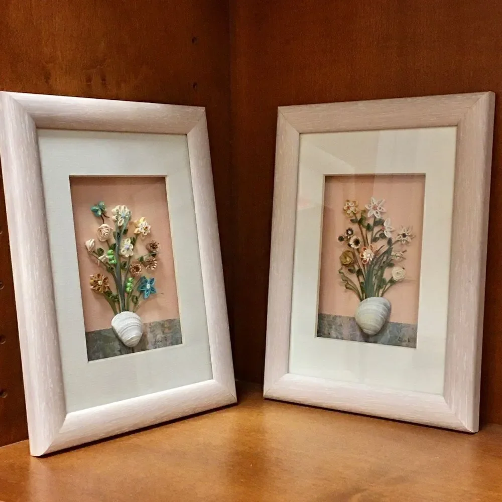 Quill Art Set Artist Signed Floral Shell Motif in Shadow Box - Picture 5 of 16